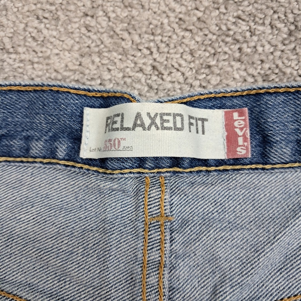 Levis 550 Relaxed Fit‎ Mens Jeans Blue Medium Wash 36x32 Straight Leg Denim - Picture 3 of 12